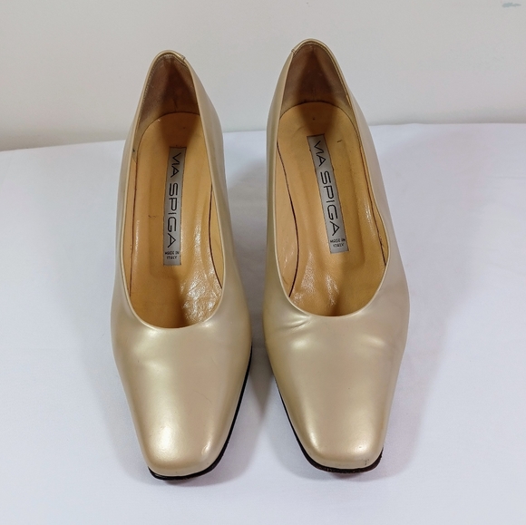 Via Spiga light Gold Pumps, size 6, 2.5” heel - Picture 3 of 13
